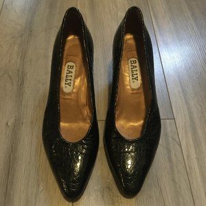 EUC Authentic Bally Faux Snake Skin Black pointed